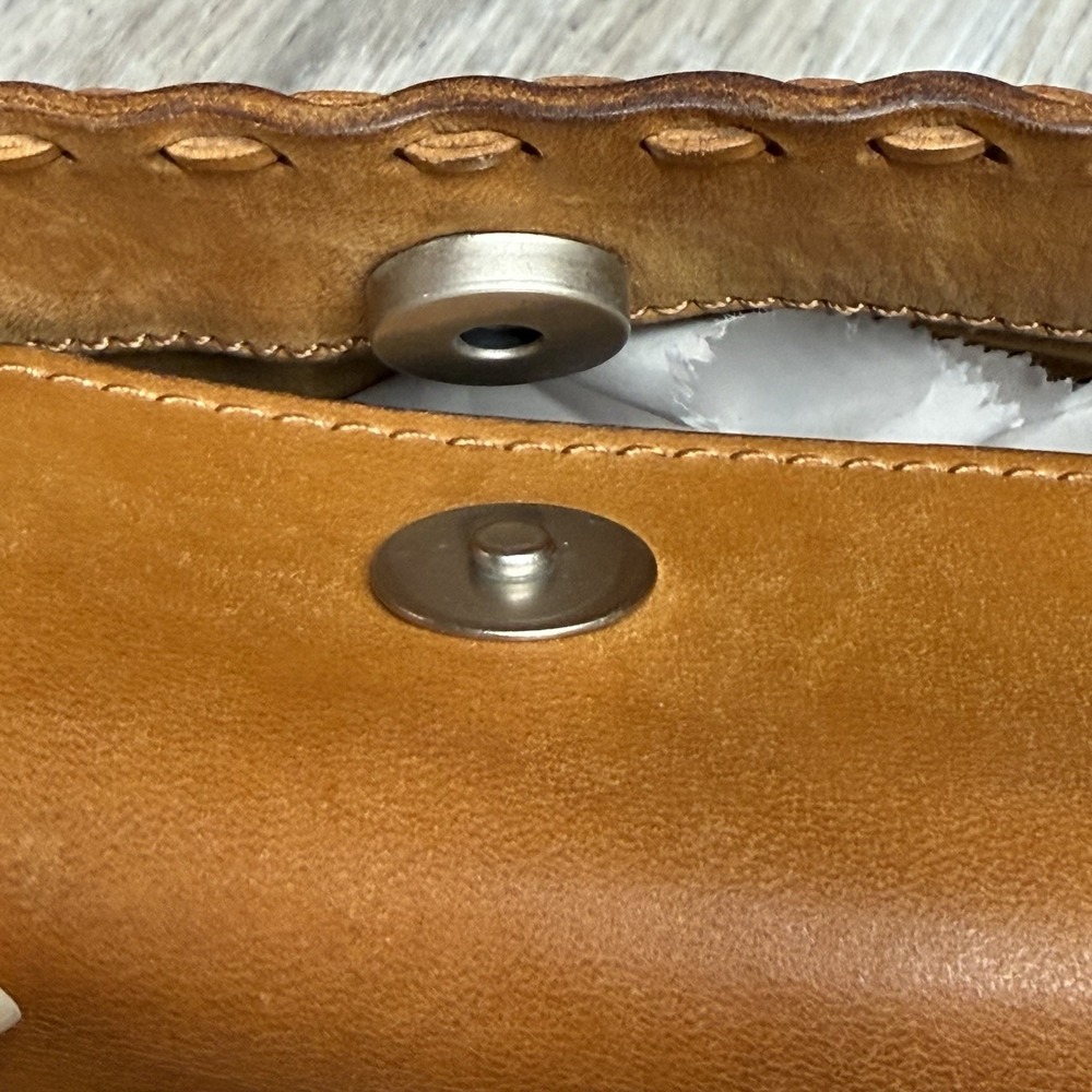 Handcrafted Tan Leather Floral Shoulder Bag - Picture 6 of 16